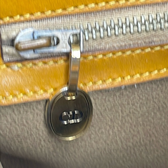 Dior Authentic Vintage Yellow Pebble Leather Square Bucket Bag COA - Picture 6 of 13